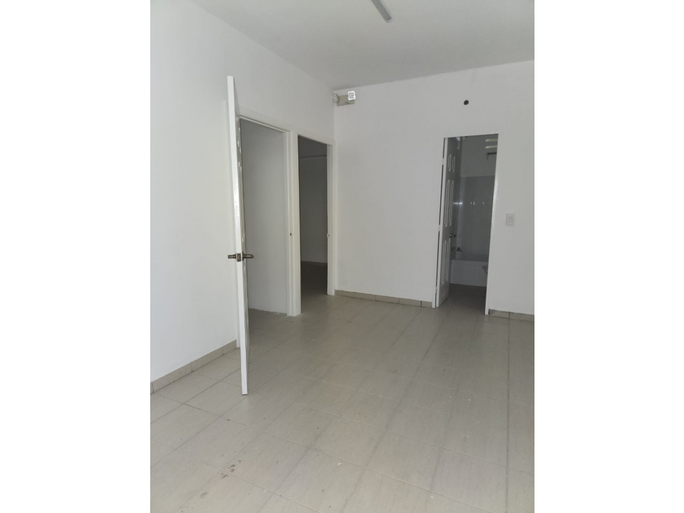 ¡Oportunidad en Parque Lefevre! Oficinas Disponibles VÃ­a principal. — foto 2