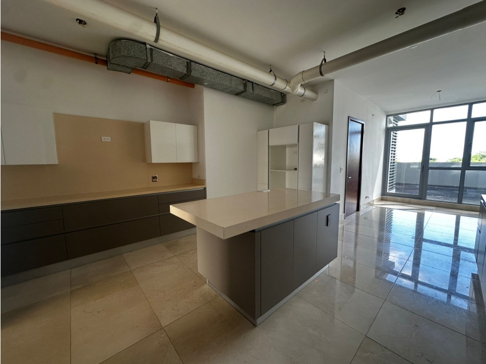 VENTA O ALQUILER / Apartamento de Lujo en Santa María PH Azalea — foto 6
