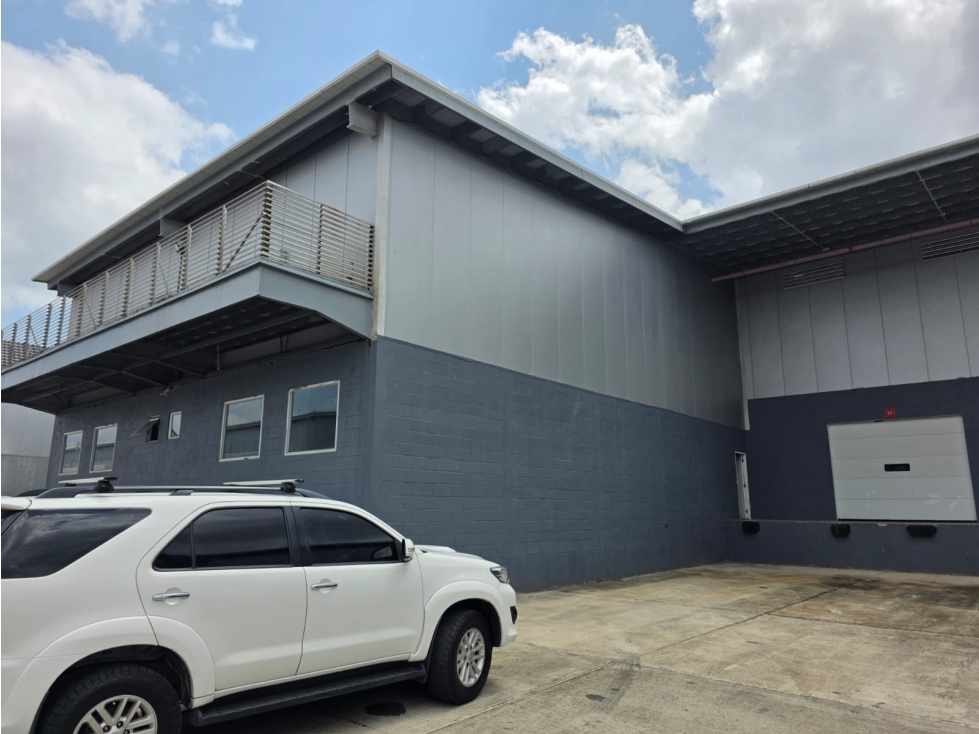 Galera en Alquiler en Llano Bonito | 500 m² | Seguridad — foto 3