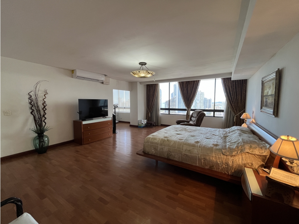 Penthouse en Obarrio | 420 m² y 4 recámaras | $480,000 — foto 5