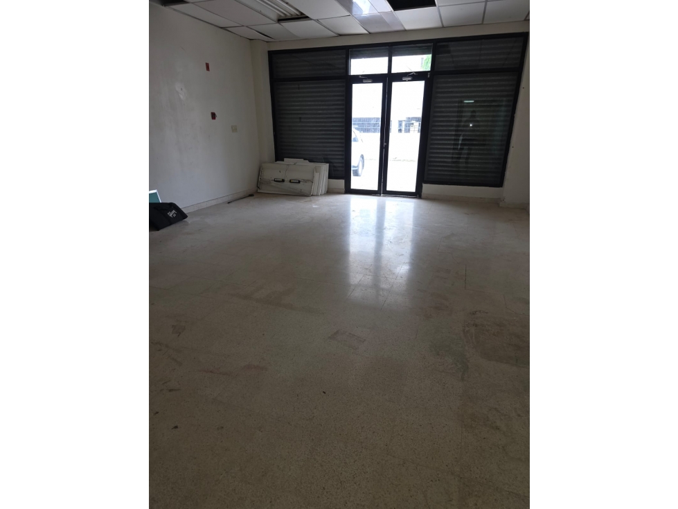 Local en alquiler en Hato Pintado | 125 m² sobre Vía España - 4