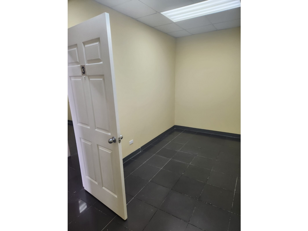 Oficina en alquiler en Vista Hermosa | 80 m² por $700 — foto 4