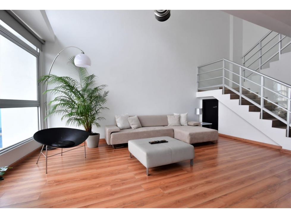 136MT - LOFT - 2 niveles - PH BAYFRONT - ALQUILER / Cinta Costera — foto 3