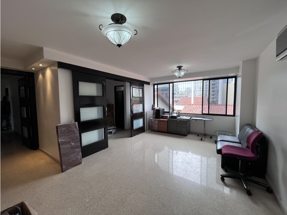 Venta de Apartamento en Marbella, 153 m² 2 estacionamientos 1 deposito