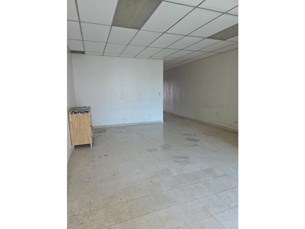 Local en alquiler en Hato Pintado | 125 m² sobre Vía España - 5