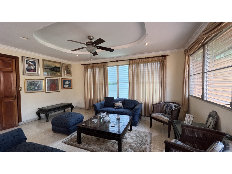 Casa en venta en San Francisco con amplia terraza y 408 m² de terreno