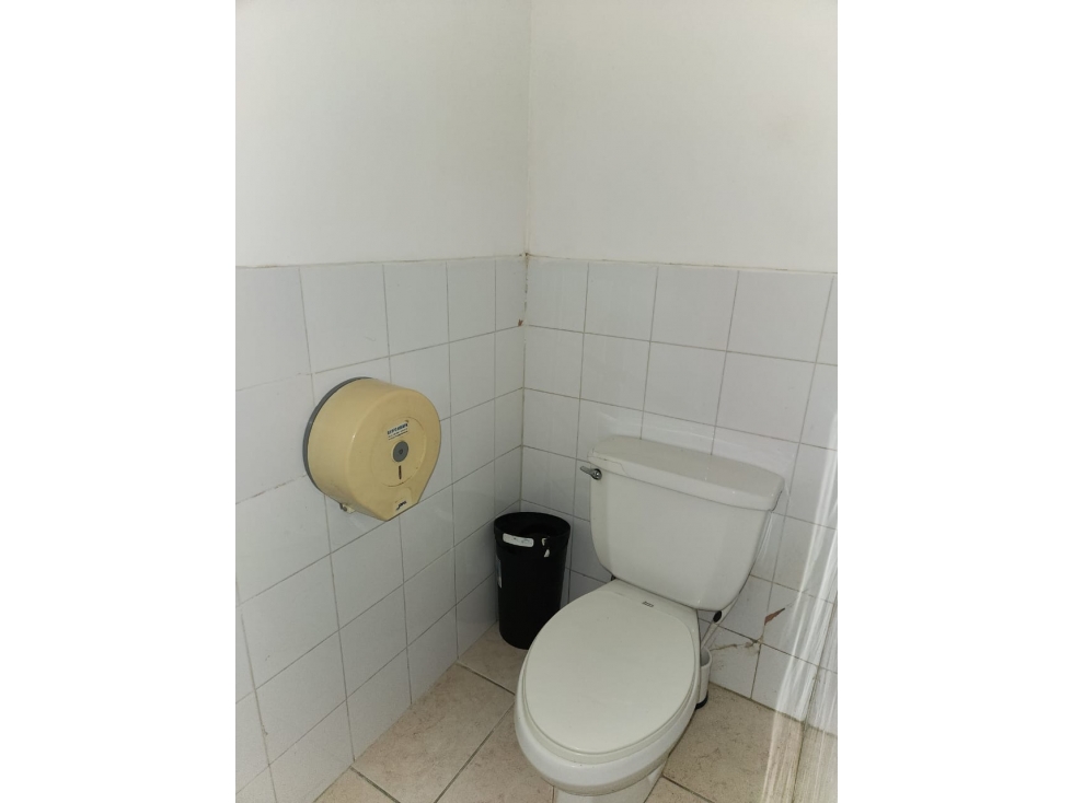 Local comercial en alquiler en Camino de Cruces 1000$ — foto 5