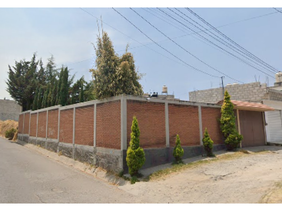 Venta de casa en Cacalomacán frente al CBT - 1