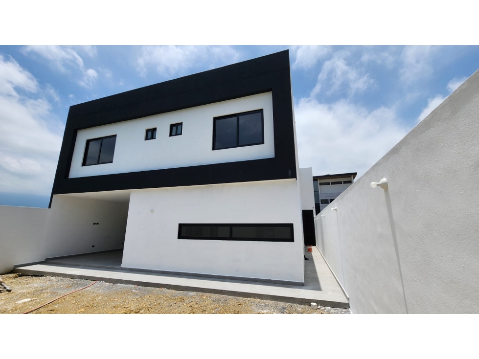 Estrena residencia en Bosques de Las Misiones sector Encino - 2