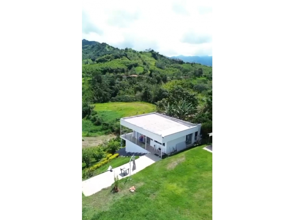 VENDO CASA CAMPESTRE, PEREIRA, EN COMBIA — foto 2