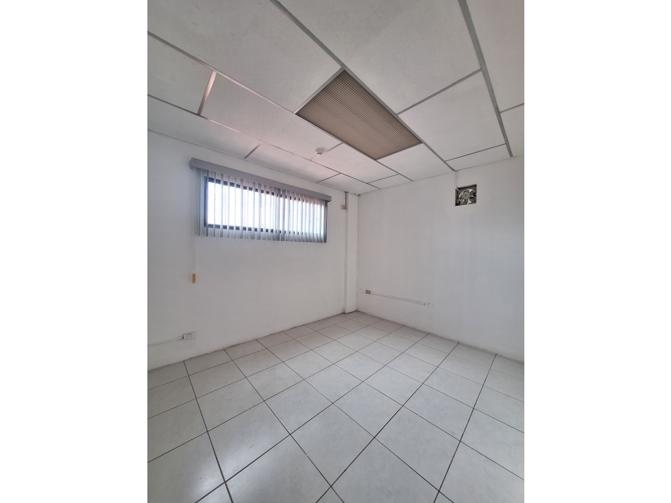 OFICINA EN ALQUILER AV PLAZA DAÑIN Y AV AMERICAS P2 - 3