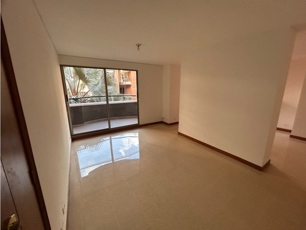 VENTA APARTAMENTO EN LAURELES MEDELLÍN
