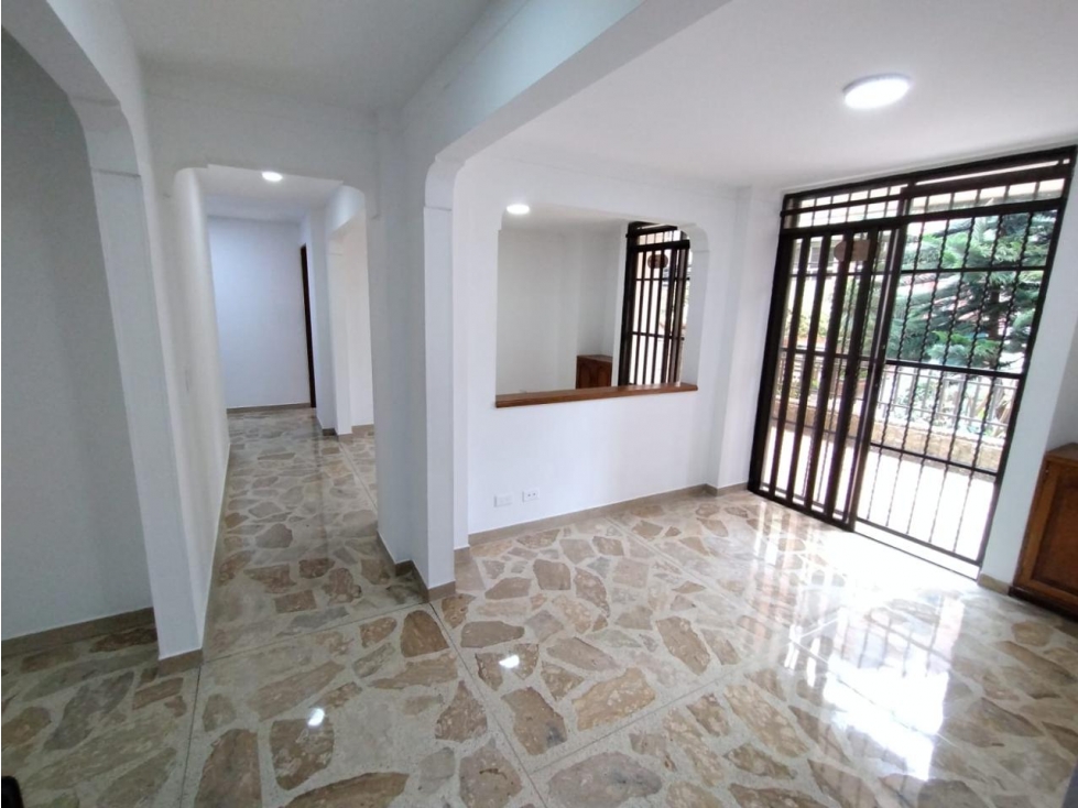 VENTA APARTAMENTO EN LAURELES MEDELLIN