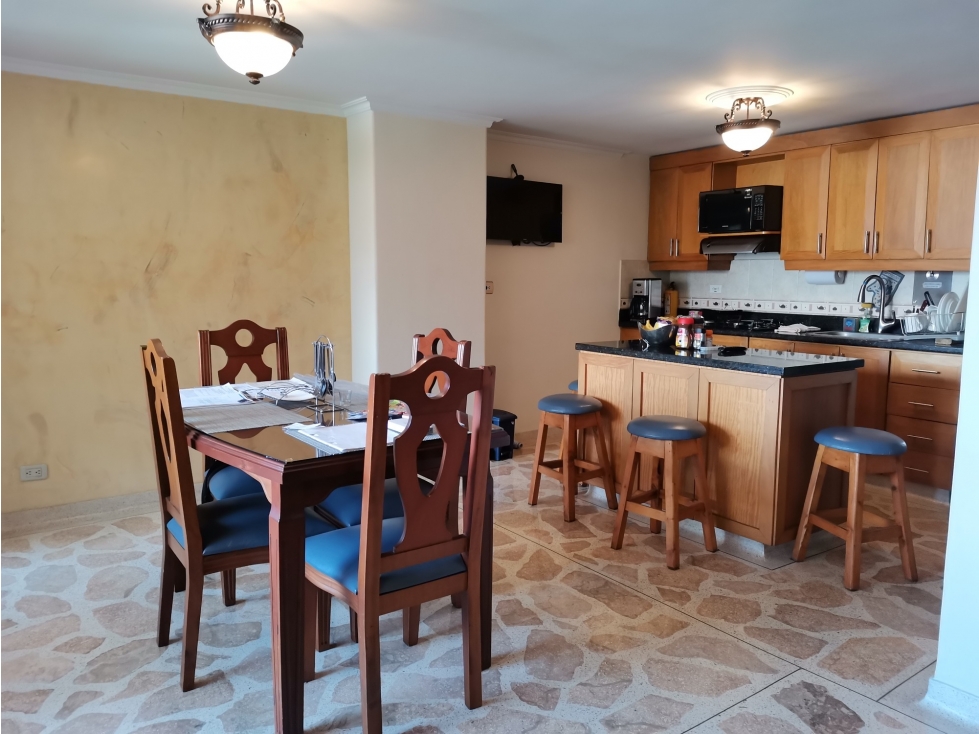 VENTA APARTAMENTO EN LAURELES CASTELLANA