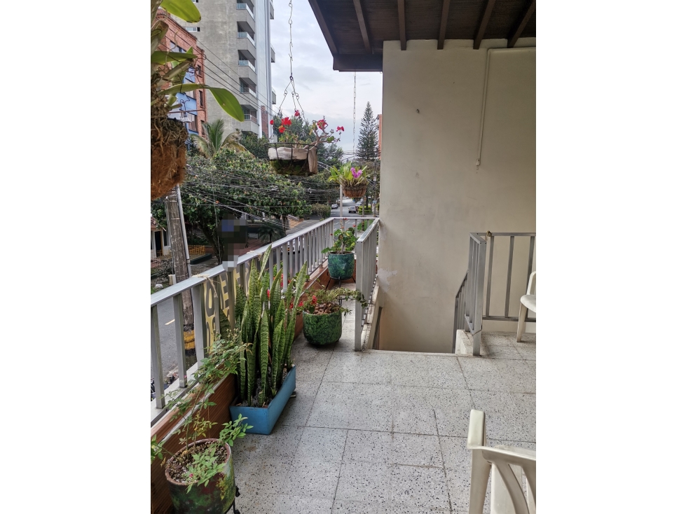VENTA CASA-LOTE SEGUNDO PISO EN LAURELES CASTELLANA MEDELLÍN — foto 4