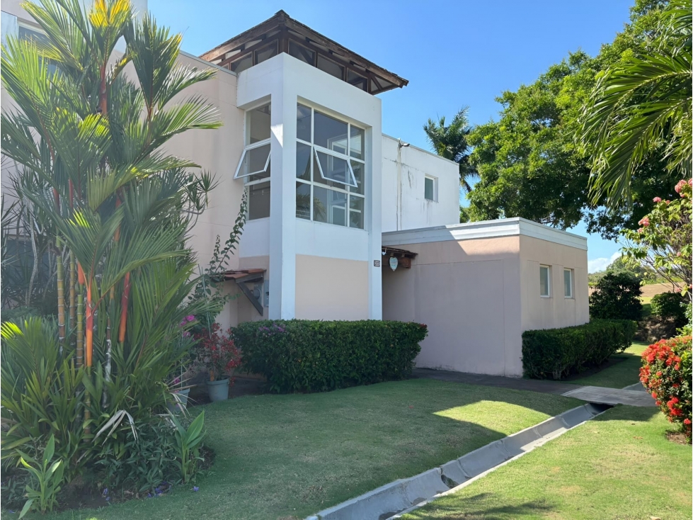 Venta de Casa de Playa en Villas del Decameron - YP