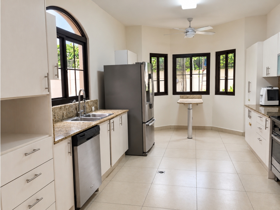 VENTA Casa en El Doral Costa Sur - SG — foto 3
