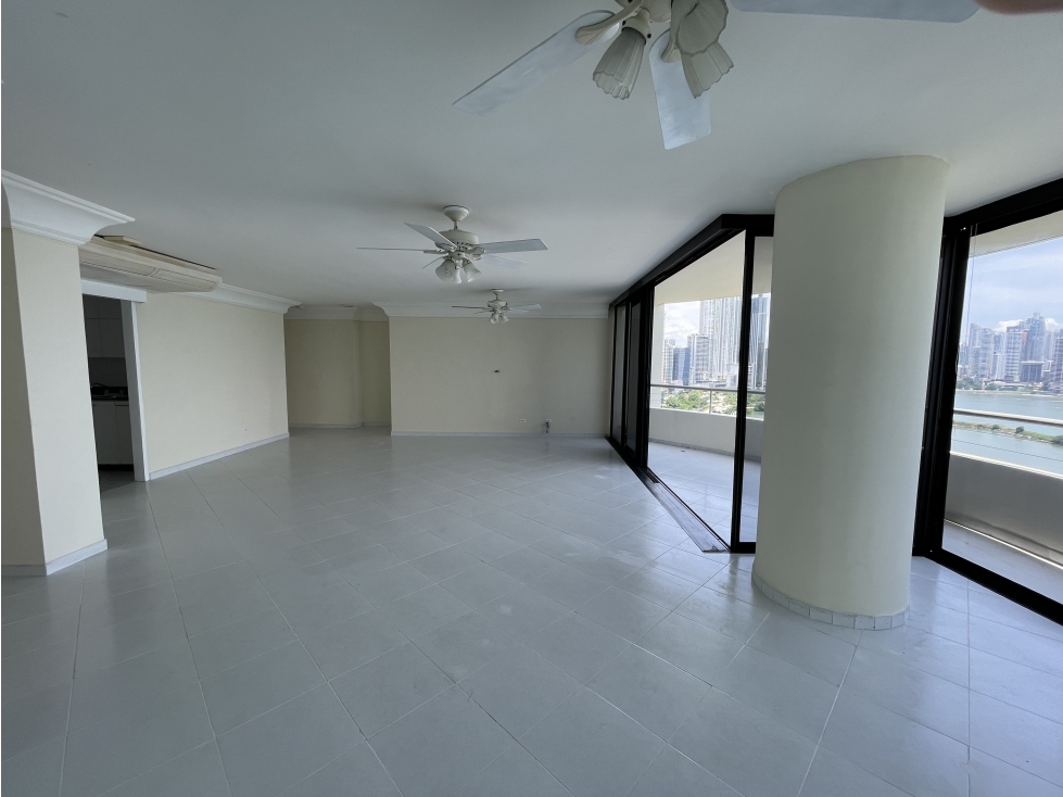 Venta Apartamento en PH La Ensenada Bella Vista, Av. Balboa - D G — foto 4