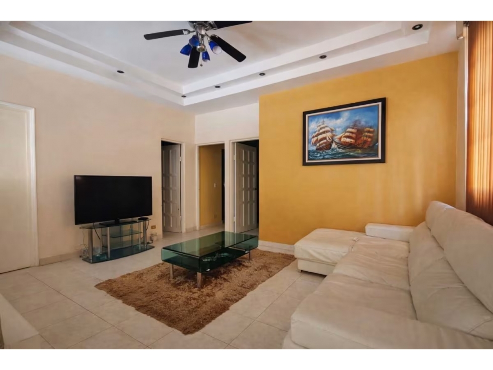 Venta de Casa Unifamiliar en Llanos de Curundú, Ancón | LH — foto 2