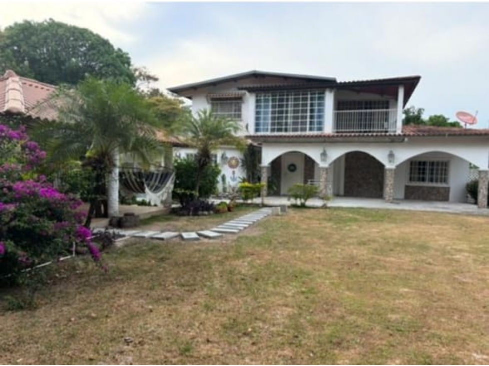 Venta de Casa en Las Uvas de San Carlos, Via Interamericana - YP