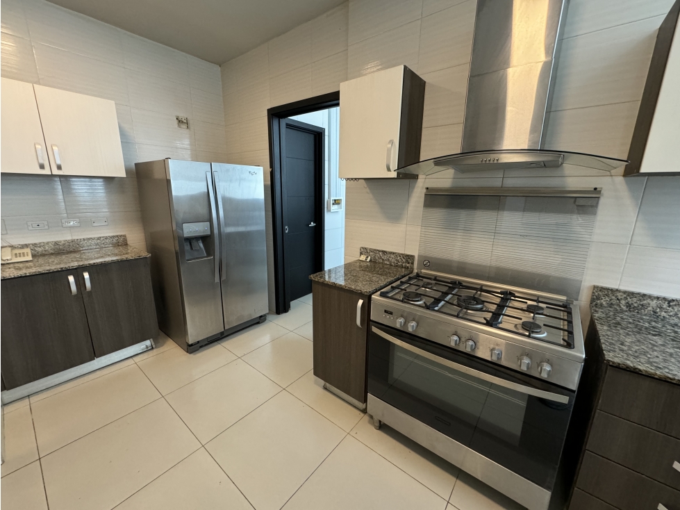 VENTA DE APARTAMENTO AMOBLADO PH COUNTRY CLUB COSTA DEL ESTE WV — foto 4