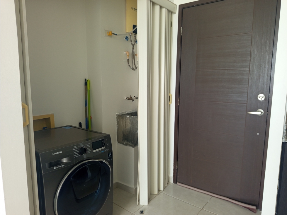 Venta o Alquiler Apartamento Semi-Amoblado PH Bay View, Av. Balboa YJ — foto 6