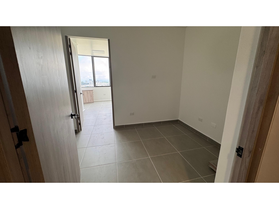 VENTA DE CONSULTORIO EN CENTRO MEDICO ZONATA ARMENIA