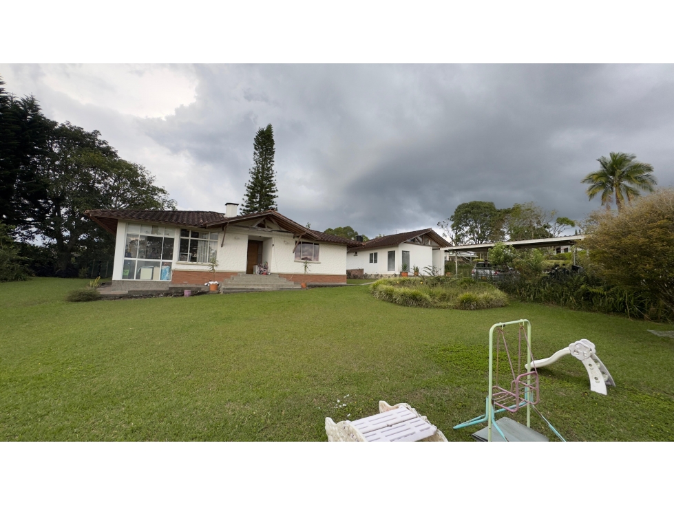 Casa campestre con loft independiente en Circasia 1.700 m² de lote — foto 2