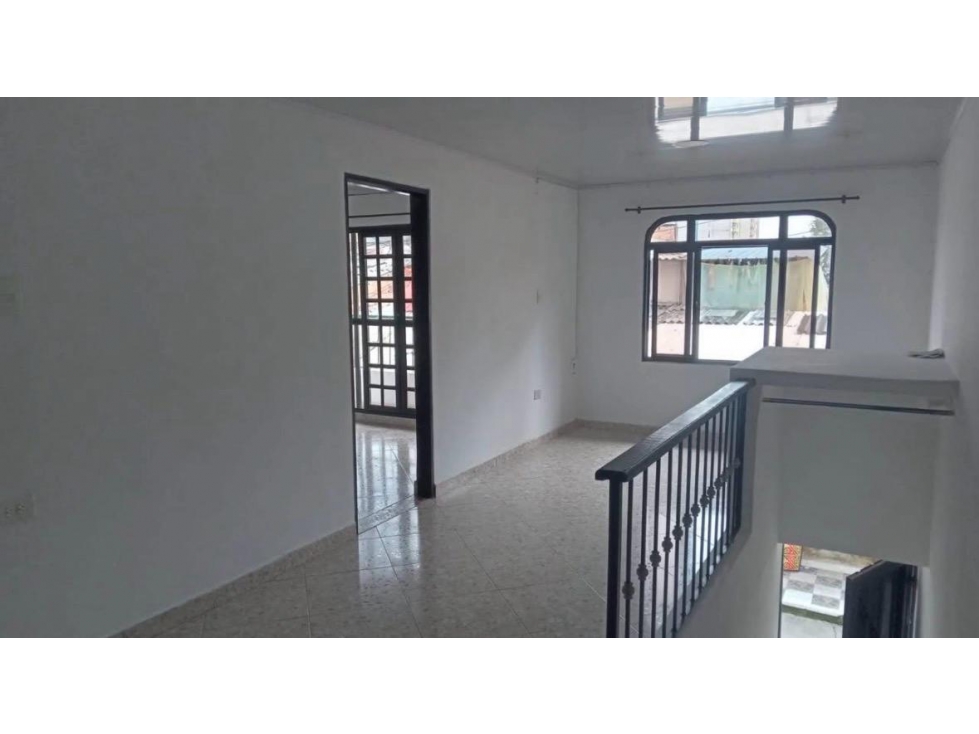 VENTA DE CASA BARRIO LA PAVONA ARMENIA CON 2 RENTAS — foto 2