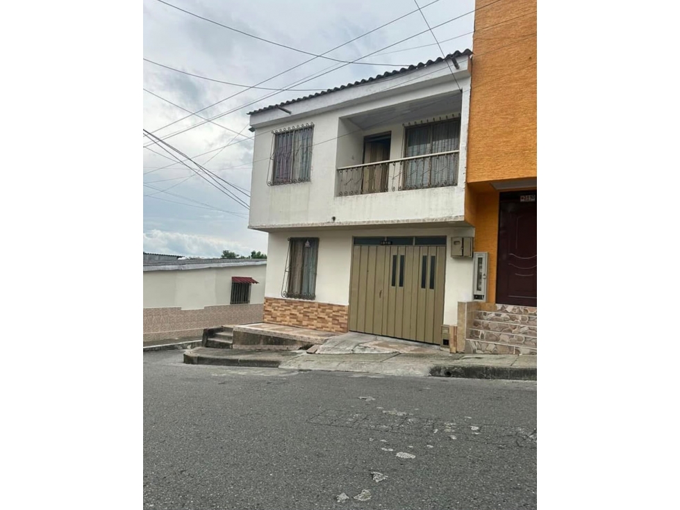 VENTA DE CASA CON GARAJE BRASILIA NUEVA ARMENIA
