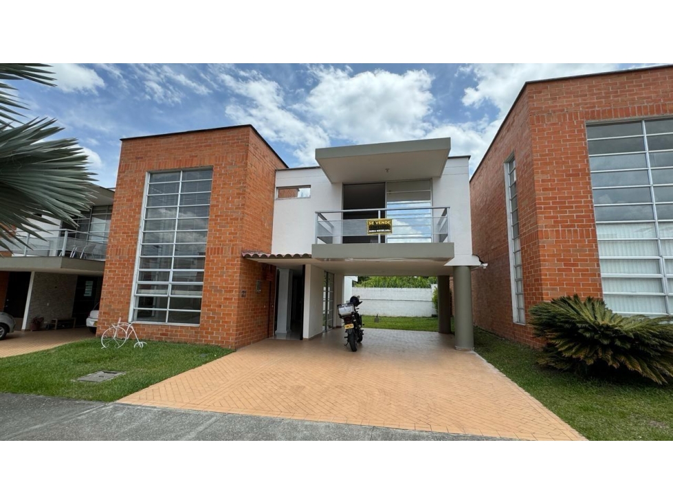 VENTA DE CASA TIPO CAMPESTRE VIA ARMENIA CLUB CAMPESTRE