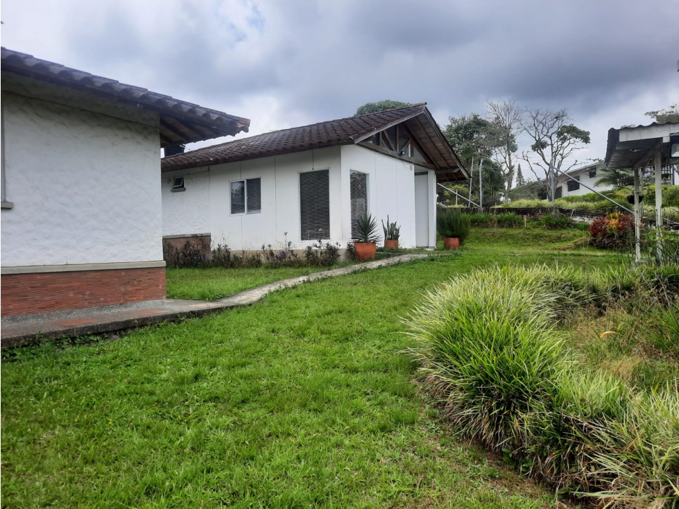 Casa campestre con loft independiente en Circasia 1.700 m² de lote — foto 3