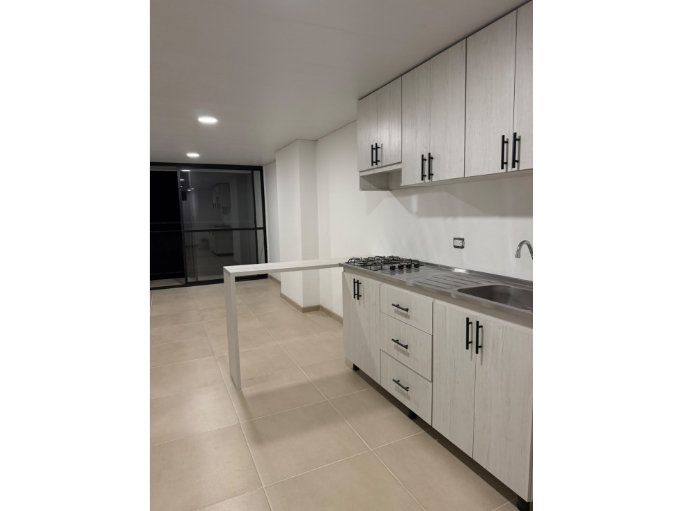 ALQUILER DE APARTAMENTO PARA ESTRENAR CON GARAJE - 2