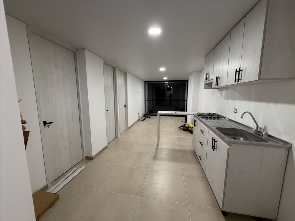 ALQUILER DE APARTAMENTO PARA ESTRENAR CON GARAJE - 1