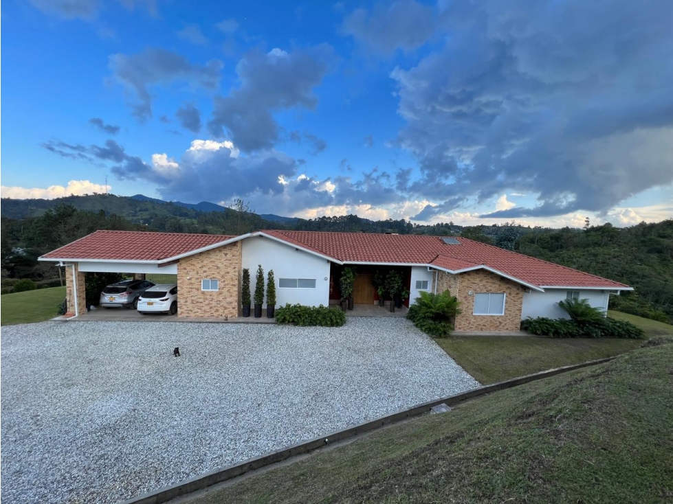 ARRIENDO CASA CAMPESTRE EN EL RETIRO ANTIOQUIA