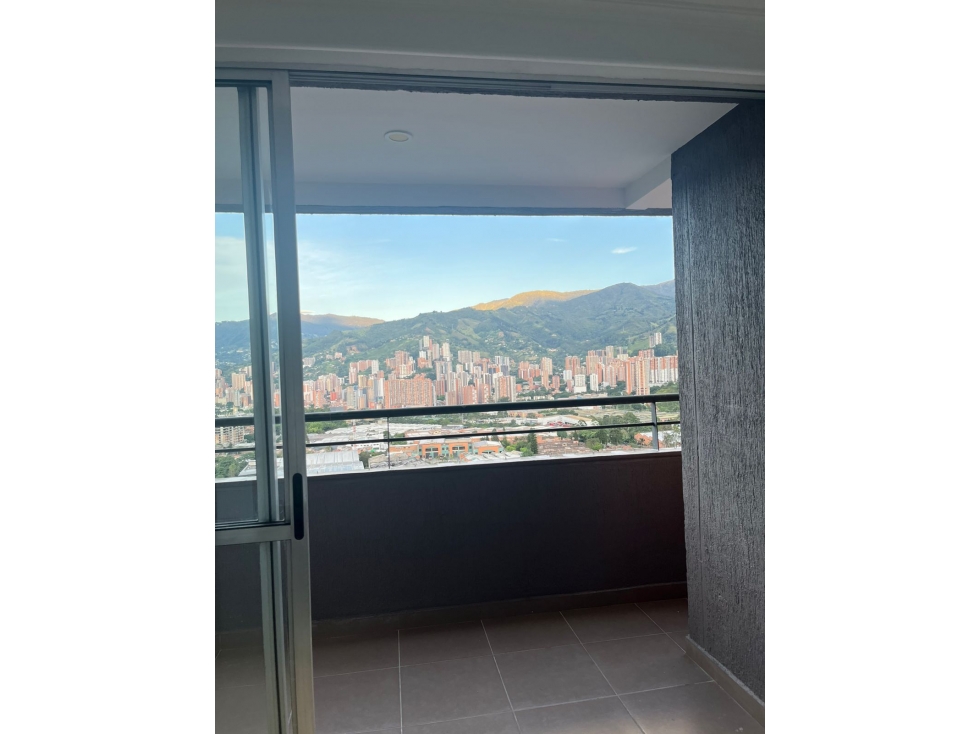 VENTA DE APARTAMENTO EN LA ESTRELLA SECTOR POBLADO DEL SUR — foto 2
