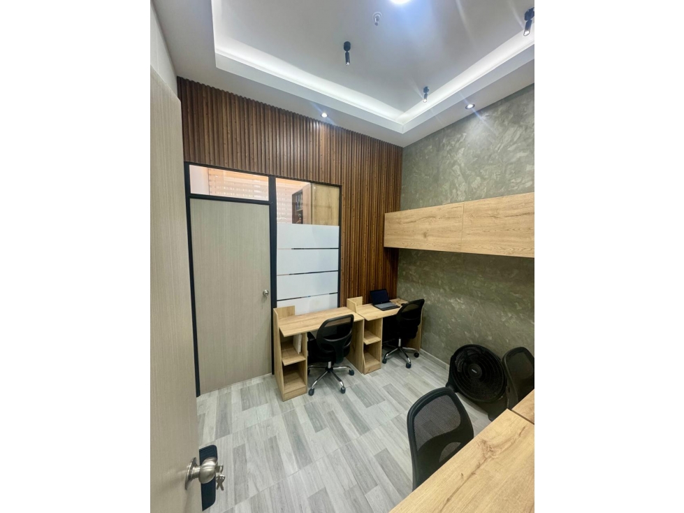 VENTA DE OFICINA EN MEDELLIN SECTOR LA CANDELARIA — foto 2