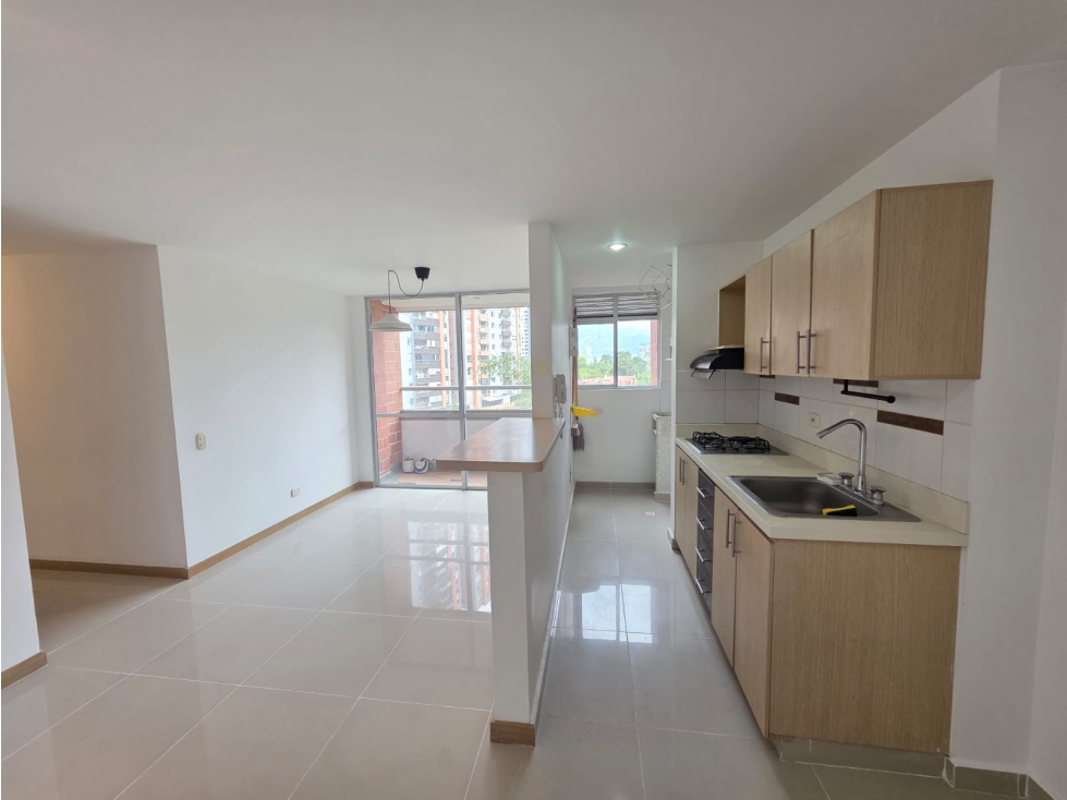 VENTA DE APARTAMENTO EN ITAGUI, SECTOR PILSEN — foto 6