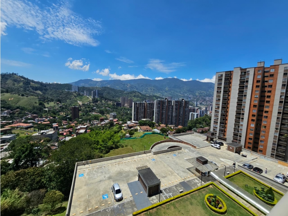 VENDO APARTAMENTO SABANETA. LA DOCTORA PARTE ALTA — foto 2