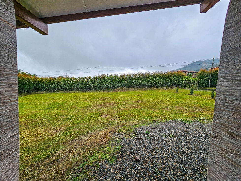 Vendo Casa Campestre en Unidad Cerrada en Urrao Antioquia - 3