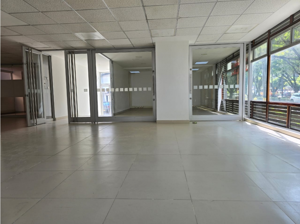 ARRIENDO DE LOCAL PRIMER PISO EN ENVIGADO SECTOR AV LAS VEGAS — foto 5