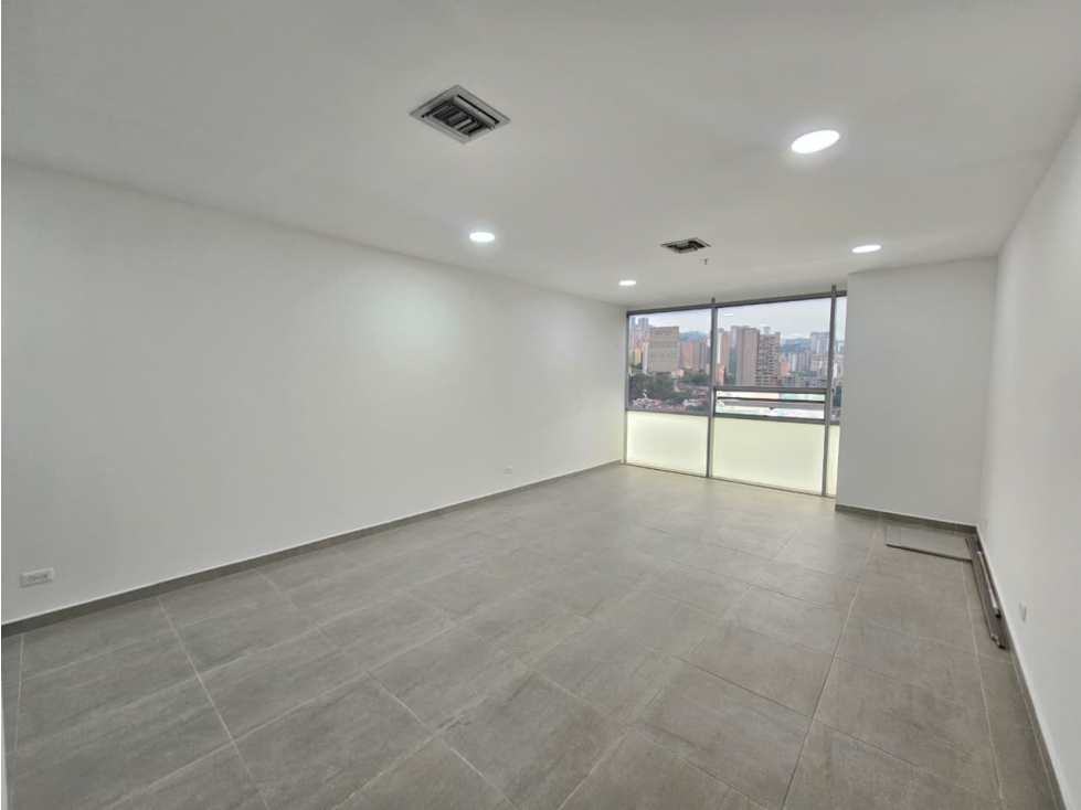 ARRIENDO OFICINA EN ENVIGADO_CENTRO EMPRESARIAL — foto 3