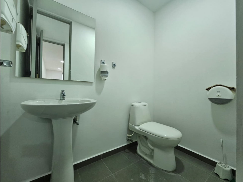 ARRIENDO OFICINA EN ENVIGADO_CENTRO EMPRESARIAL — foto 6