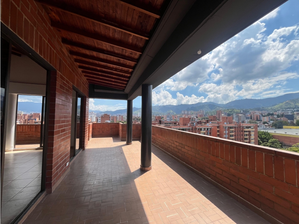 ARRIENDO APARTAMENTO PENT HOUSE EN MEDELLIN LAURELES