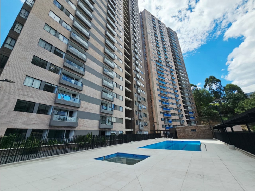 VENDO APARTAMENTO MEDELLIN. EL POBLADO VIA PALMAS.