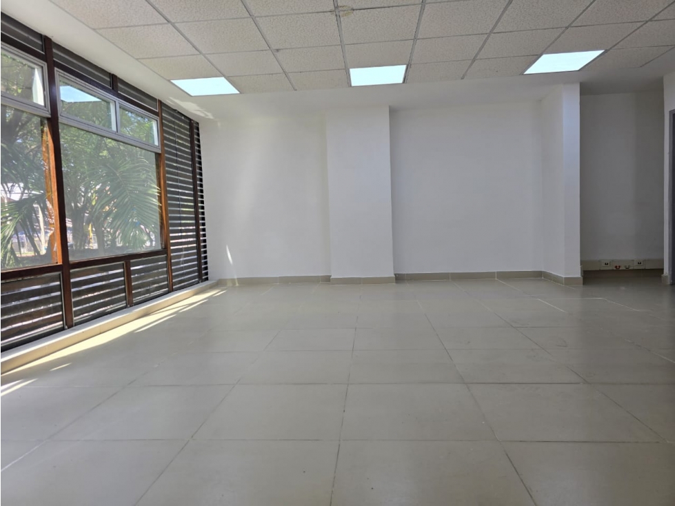 ARRIENDO DE LOCAL PRIMER PISO EN ENVIGADO SECTOR AV LAS VEGAS — foto 2