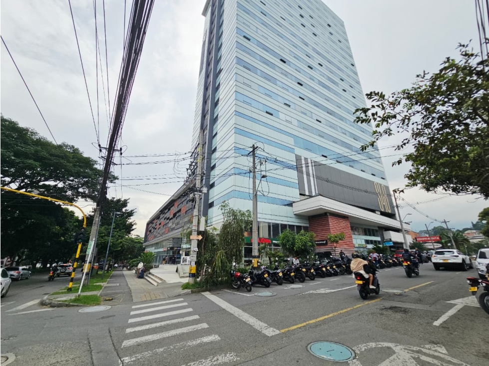 ARRIENDO OFICINA EN ENVIGADO. centro empresarial