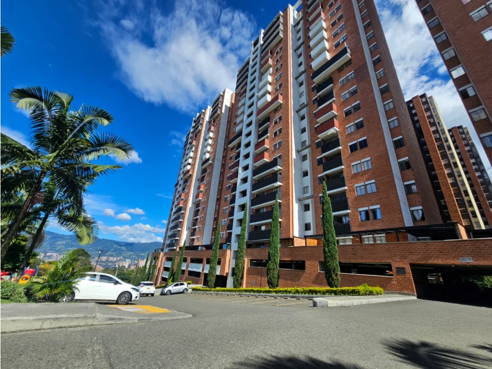 ARRIENDO APARTAMENTO. LA ESTRELLA