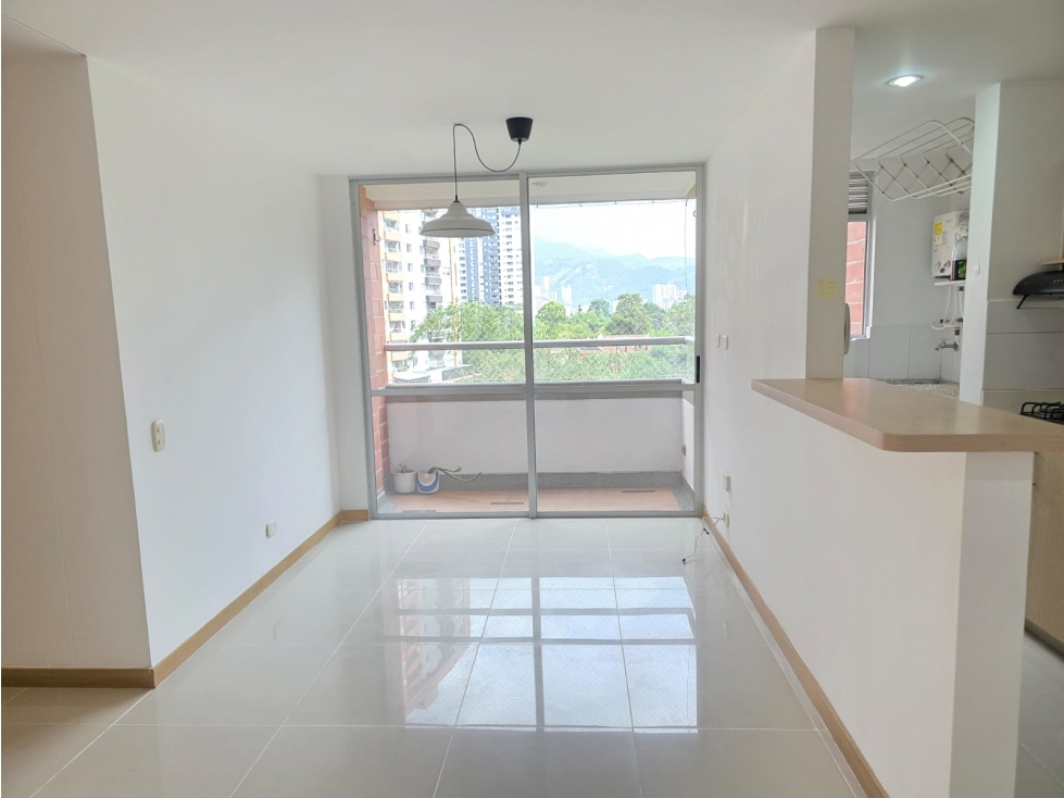 VENTA DE APARTAMENTO EN ITAGUI, SECTOR PILSEN — foto 2