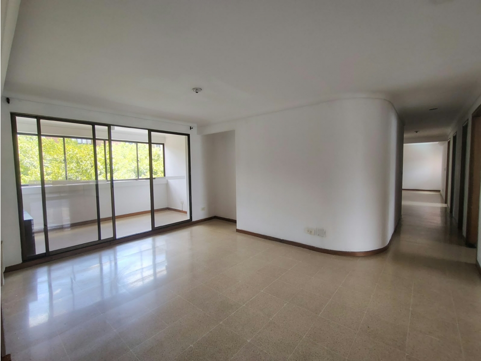 ARRIENDO APARTAMENTO EN LAURELES SECTOR SANTA TERESITA — foto 2